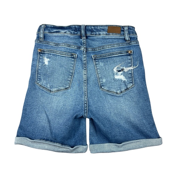 Judy Blue Jean Shorts Women’s Medium Rolled Hem Distressed Blue Denim JB150024 - Picture 2 of 10